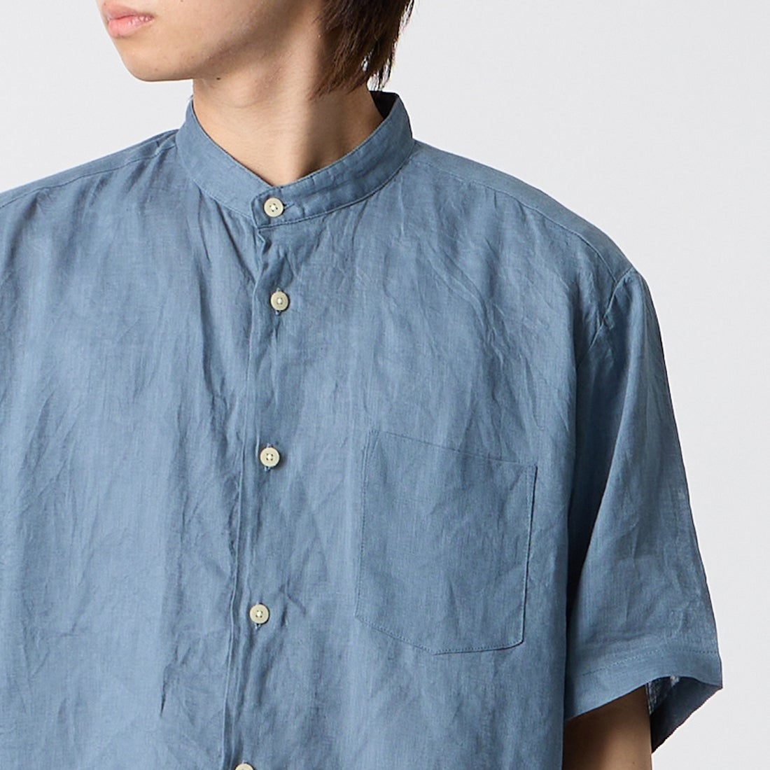 MANUAL ALPHABET [マニュアルアルファベット] 麻キャンバス ルーズフィットバンドカラーシャツ [MA-S-835] BLUE &&モデル身長：177cm 着用サイズ：2&&