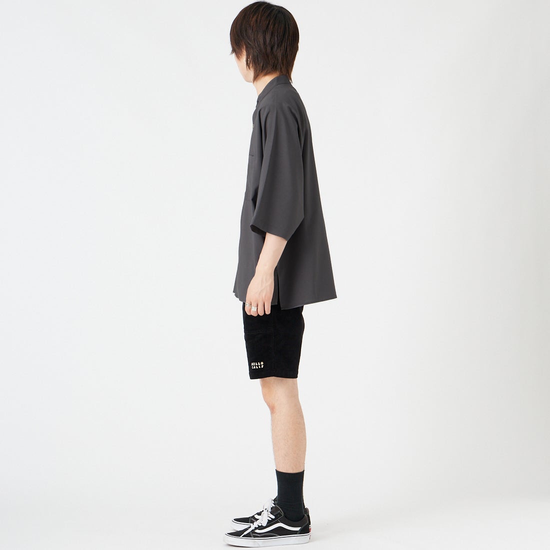 SLICK [スリック] リネンライクファブリック ドルマンスリーブシャツ [5220290] 805 CHARCO &&モデル身長：177cm 着用サイズ：1&&