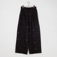 19 BLACK