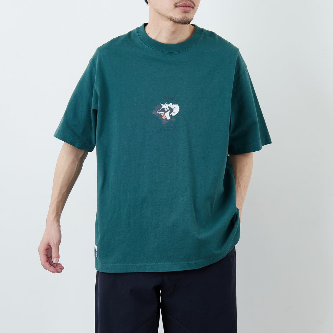 CHUMS [チャムス] アンチバグライトTシャツ [CH01-2717] T035 D.TEA &&モデル身長：167cm 着用サイズ：L&&