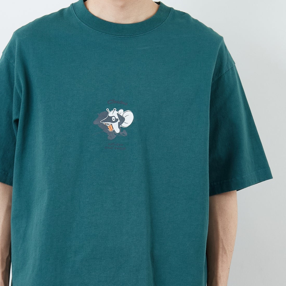 CHUMS [チャムス] アンチバグライトTシャツ [CH01-2717] T035 D.TEA &&モデル身長：167cm 着用サイズ：L&&