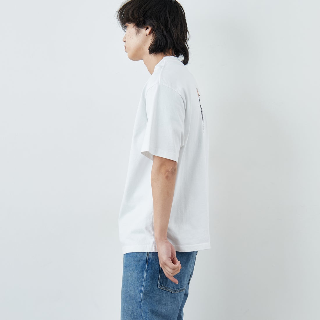 CHUMS [チャムス] アンチバグライトTシャツ [CH01-2717] W001 WHITE &&モデル身長：179cm 着用サイズ：L&&