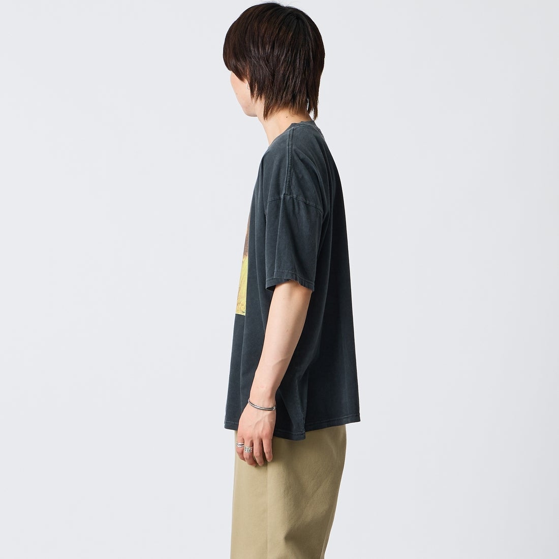 REMI RELIEF [レミレリーフ] 別注 SP加工ビッグプリントTシャツ ART [RN30389157-JF] BLACK &&モデル身長：177cm 着用サイズ：S&&