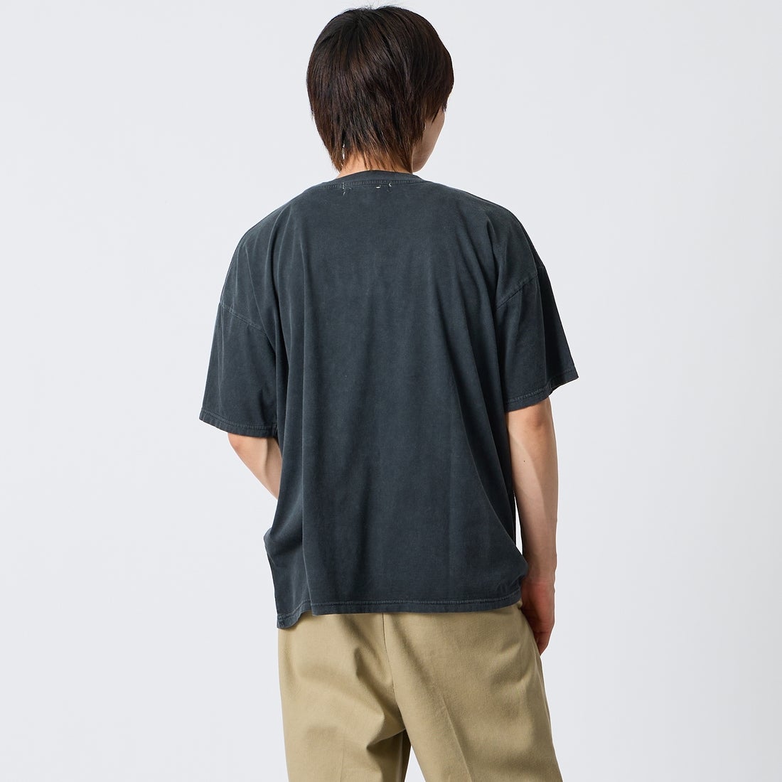 REMI RELIEF [レミレリーフ] 別注 SP加工ビッグプリントTシャツ ART [RN30389157-JF] BLACK &&モデル身長：177cm 着用サイズ：S&&