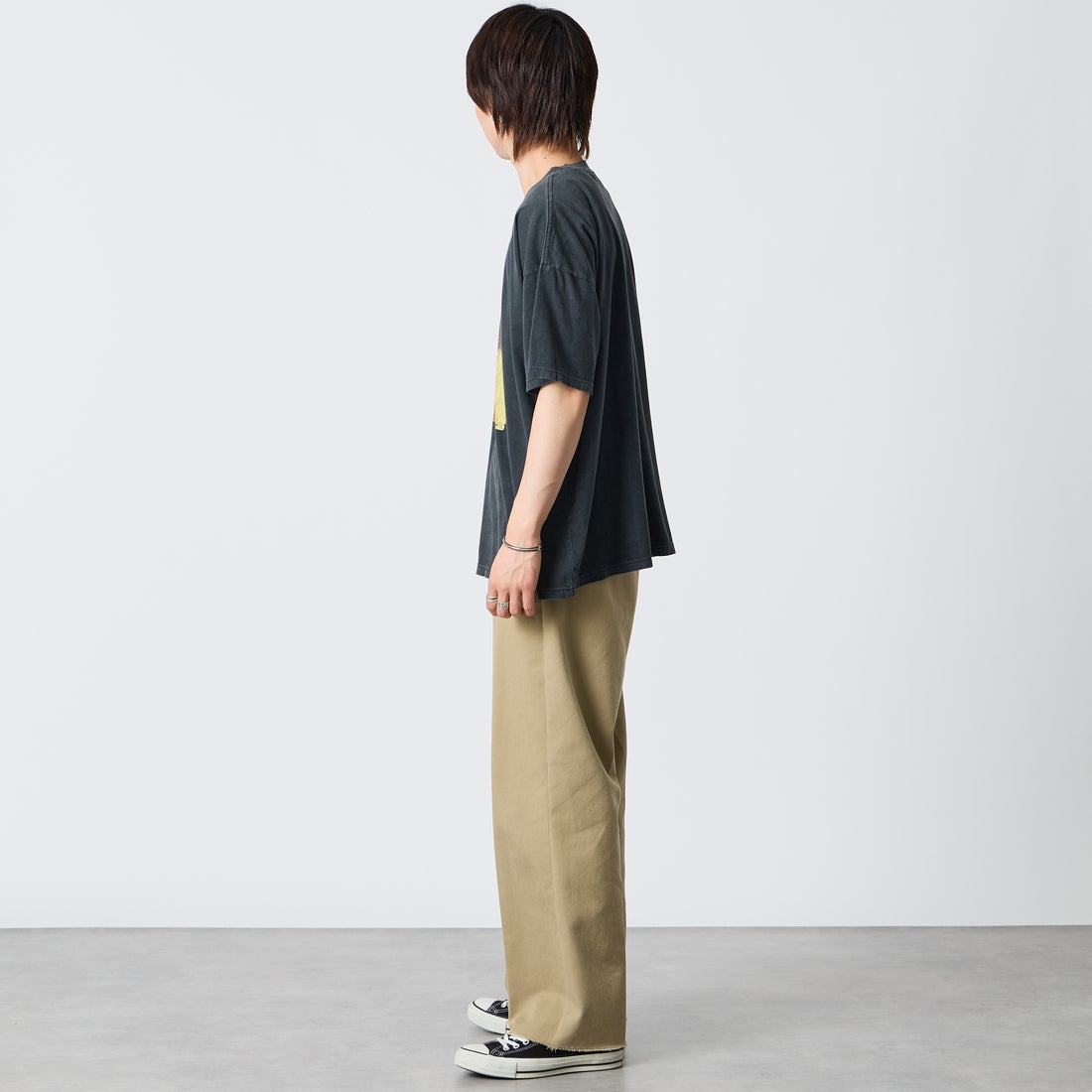 REMI RELIEF [レミレリーフ] 別注 SP加工ビッグプリントTシャツ ART [RN30389157-JF] BLACK &&モデル身長：177cm 着用サイズ：S&&