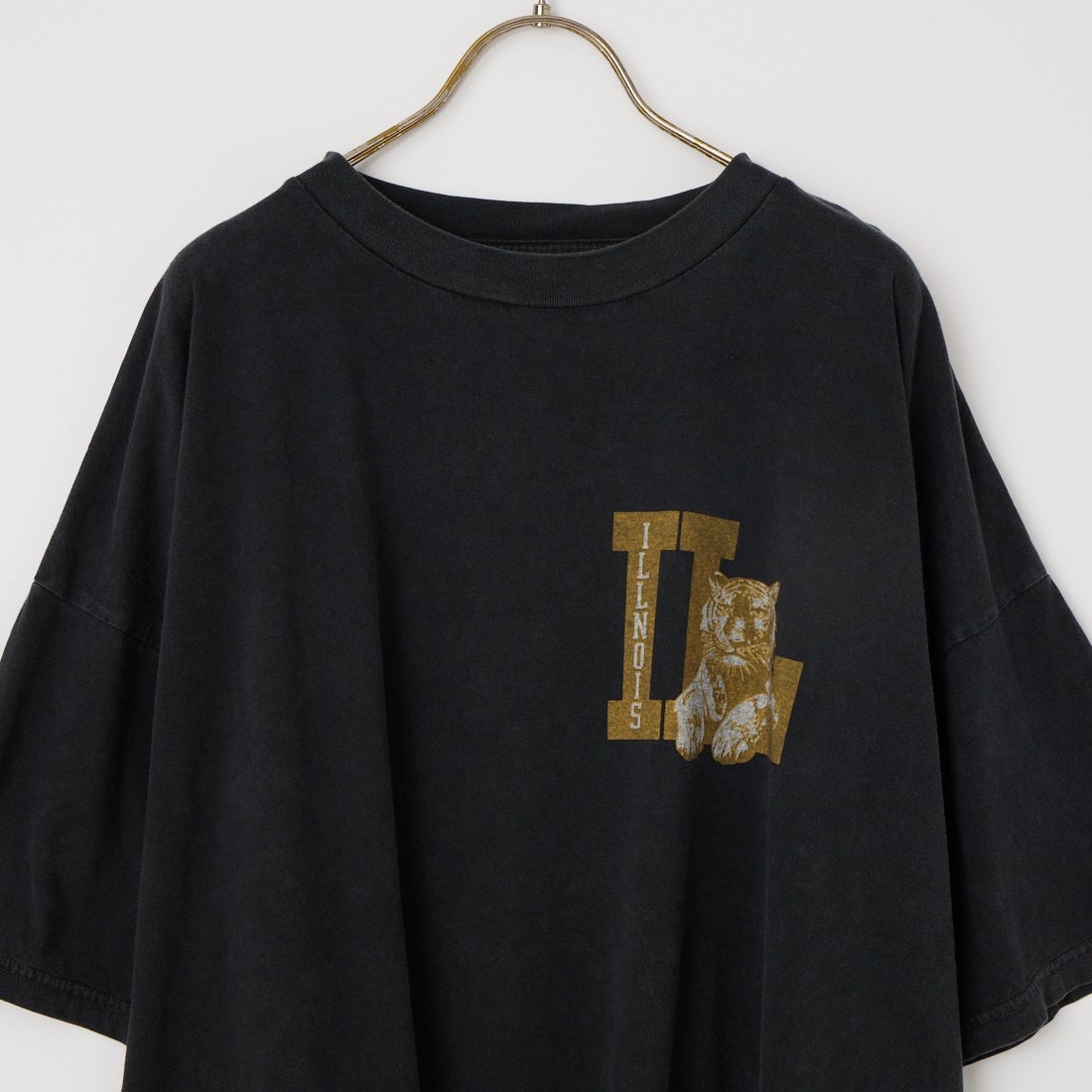 REMI RELIEF [レミレリーフ] 別注 SP加工ビッグプリントTシャツ ILLNOIS [RN30389122-JF] BLACK