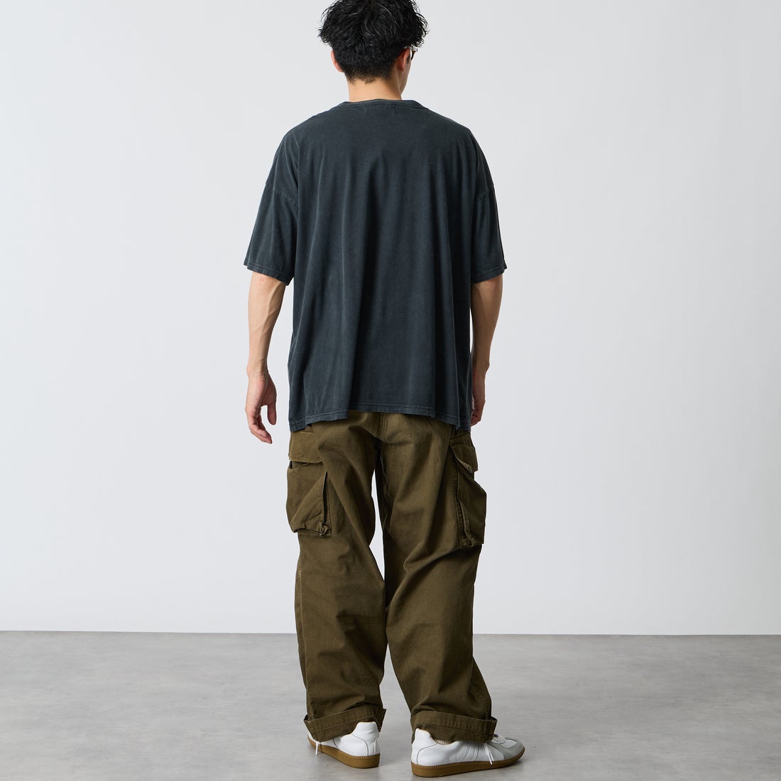 REMI RELIEF [レミレリーフ] 別注 SP加工ビッグプリントTシャツ FROG [RN30389146-JF] BLACK &&モデル身長：168cm 着用サイズ：S&&