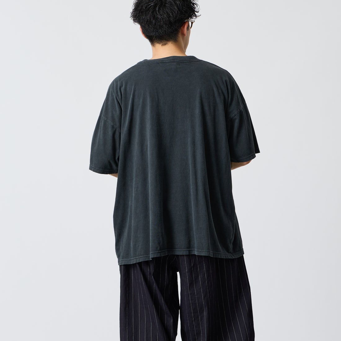REMI RELIEF [レミレリーフ] 別注 SP加工ビッグプリントTシャツ OH. [RN30389143-JF] BLACK &&モデル身長：168cm 着用サイズ：S&&
