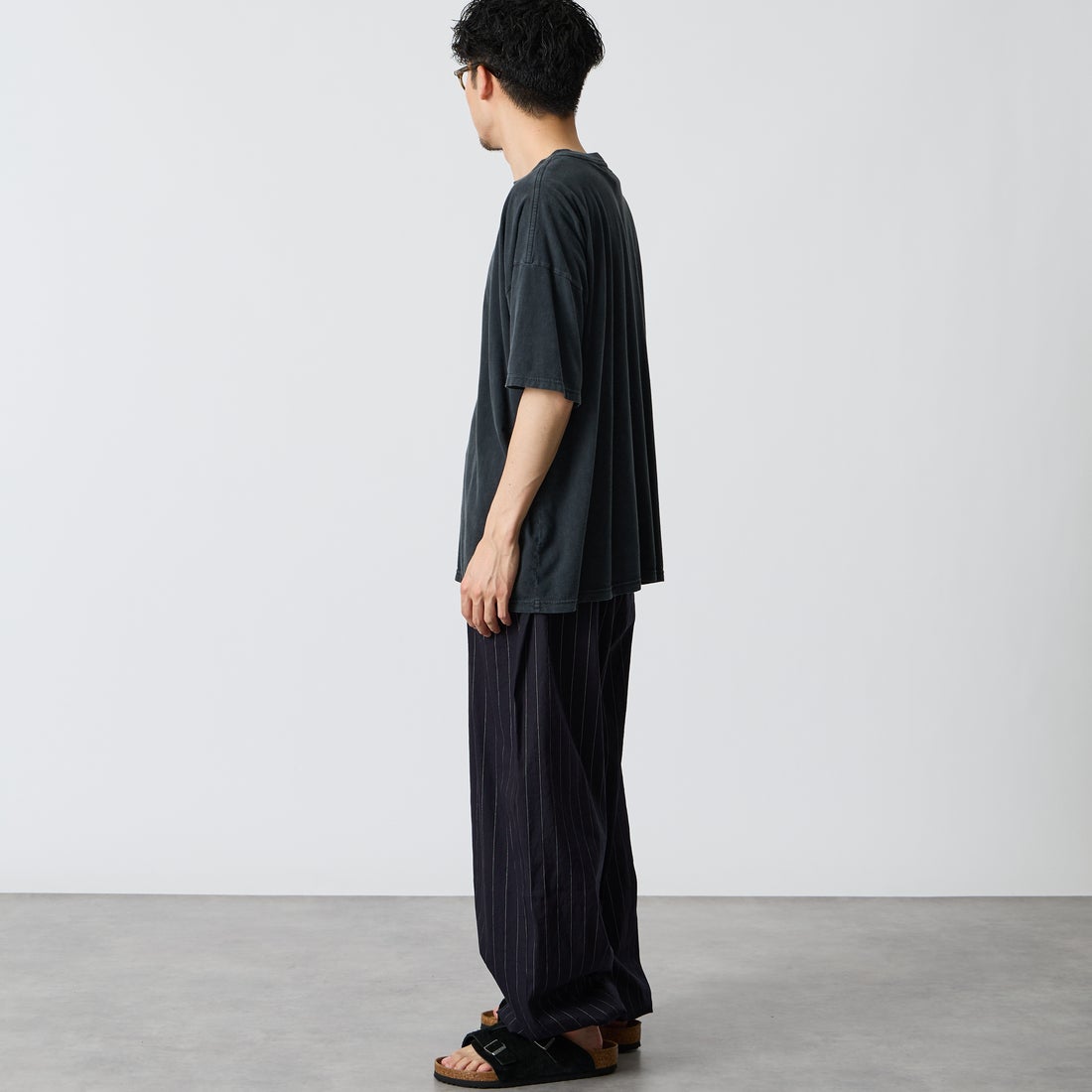 REMI RELIEF [レミレリーフ] 別注 SP加工ビッグプリントTシャツ OH. [RN30389143-JF] BLACK &&モデル身長：168cm 着用サイズ：S&&