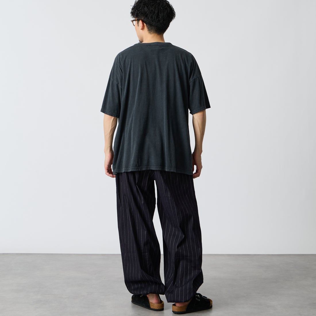 REMI RELIEF [レミレリーフ] 別注 SP加工ビッグプリントTシャツ OH. [RN30389143-JF] BLACK &&モデル身長：168cm 着用サイズ：S&&