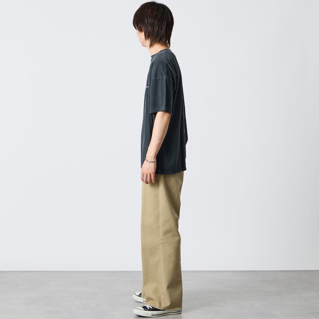 REMI RELIEF [レミレリーフ] 別注 SP加工ビッグプリントTシャツ RANDOM PRINT [RN30389197-JF] BLACK &&モデル身長：177cm 着用サイズ：S&&