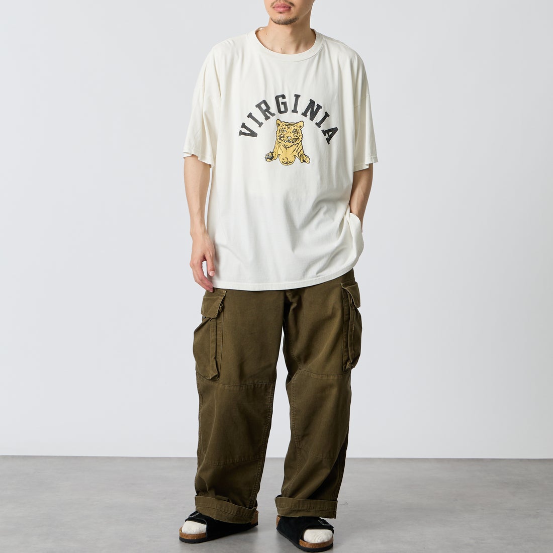 REMI RELIEF [レミレリーフ] 別注 SP加工ビッグプリントTシャツ VIRGINIA [RN30389081-JF] OFF WHITE &&モデル身長：168cm 着用サイズ：M&&