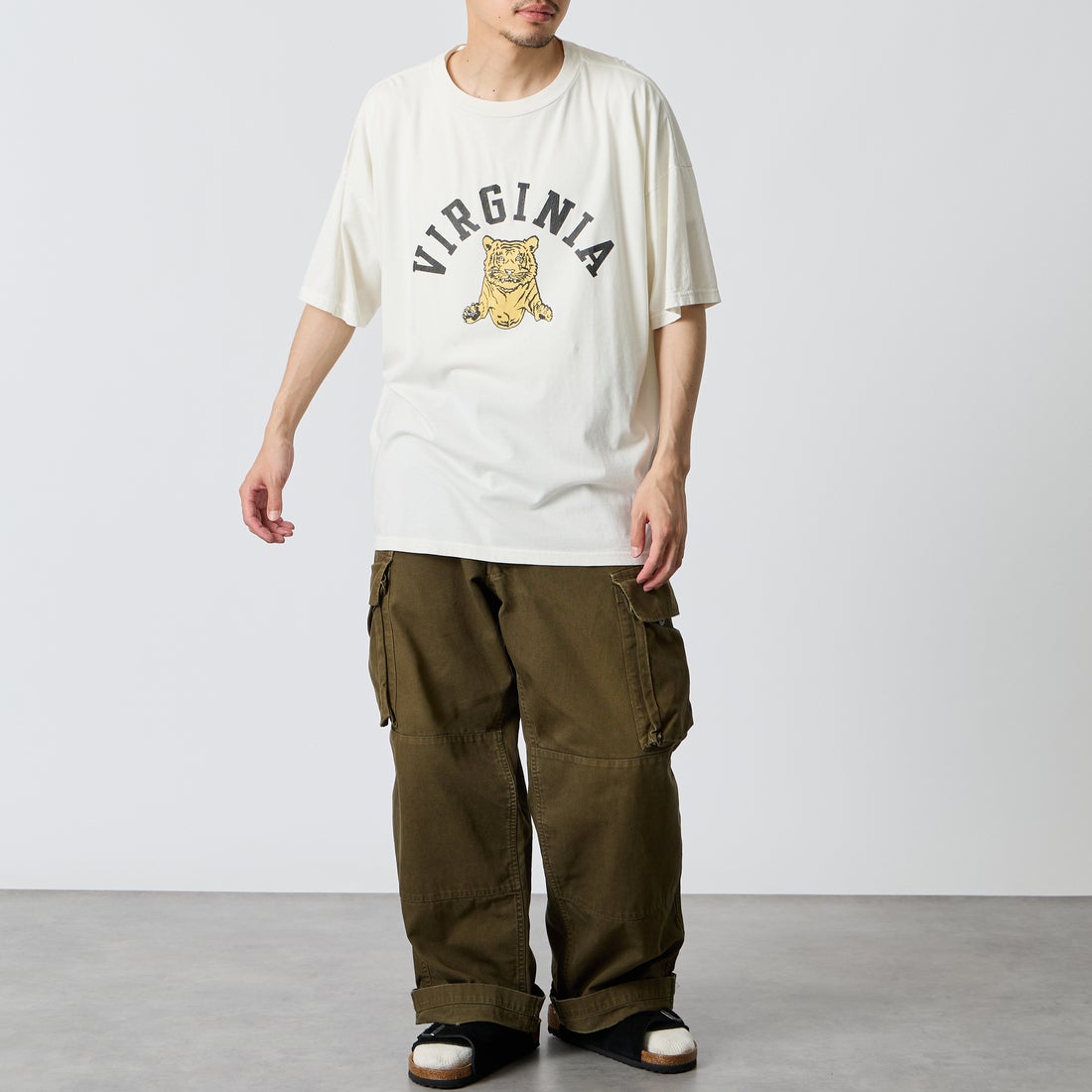 REMI RELIEF [レミレリーフ] 別注 SP加工ビッグプリントTシャツ VIRGINIA [RN30389081-JF] OFF WHITE &&モデル身長：168cm 着用サイズ：M&&