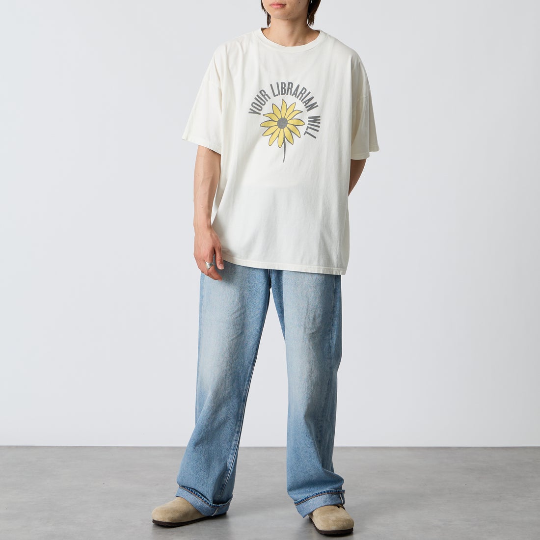 REMI RELIEF [レミレリーフ] 別注 SP加工ビッグプリントTシャツ YOUR LIBRARIAN WILL [RN30389145-JF] OFF WHITE &&モデル身長：177cm 着用サイズ：M&&