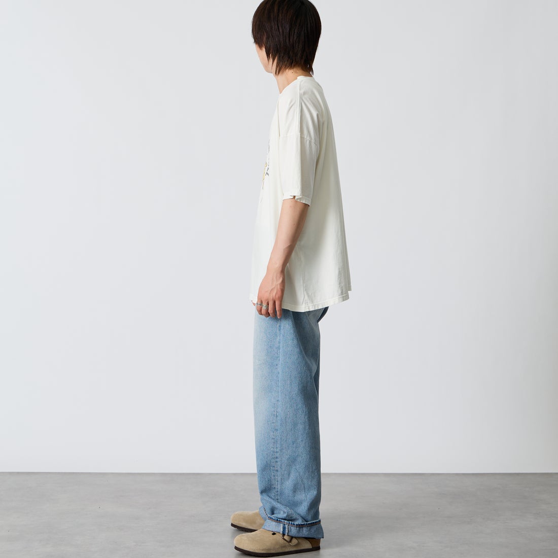 REMI RELIEF [レミレリーフ] 別注 SP加工ビッグプリントTシャツ YOUR LIBRARIAN WILL [RN30389145-JF] OFF WHITE &&モデル身長：177cm 着用サイズ：M&&