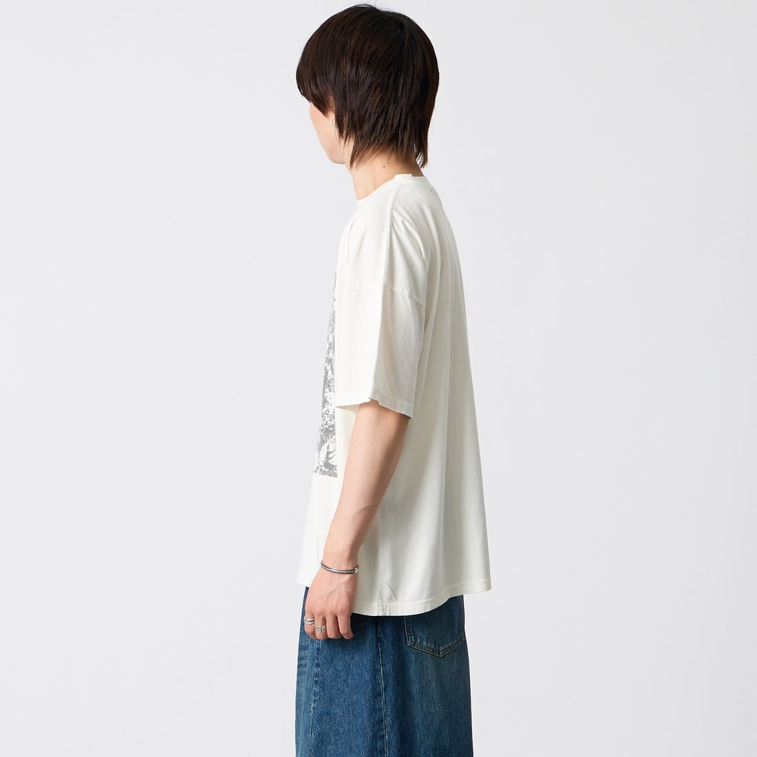 REMI RELIEF [レミレリーフ] 別注 SP加工ビッグプリントTシャツ SAVE YOUR SOUL [RN30389151-JF] OFF WHITE &&モデル身長：177cm 着用サイズ：S&&