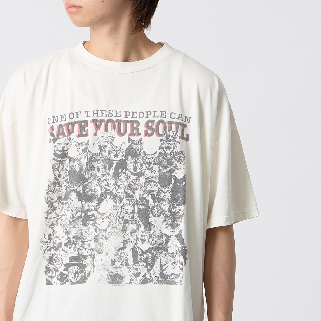 REMI RELIEF [レミレリーフ] 別注 SP加工ビッグプリントTシャツ SAVE YOUR SOUL [RN30389151-JF] OFF WHITE &&モデル身長：177cm 着用サイズ：S&&