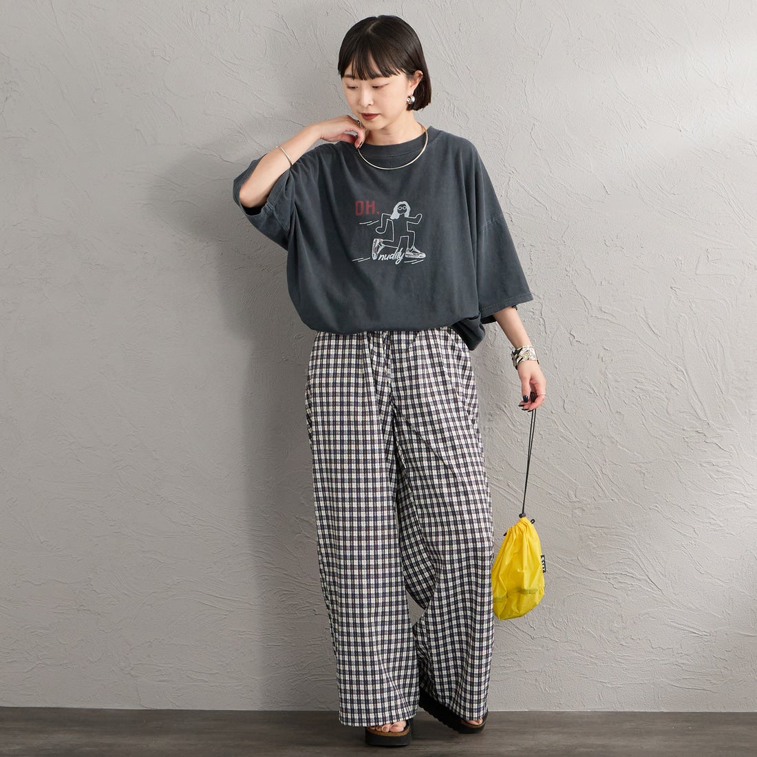 REMI RELIEF [レミレリーフ] 別注 SP加工ビッグプリントTシャツ OH. [RN30389143-JF] BLACK &&モデル身長：150cm 着用サイズ：F&&