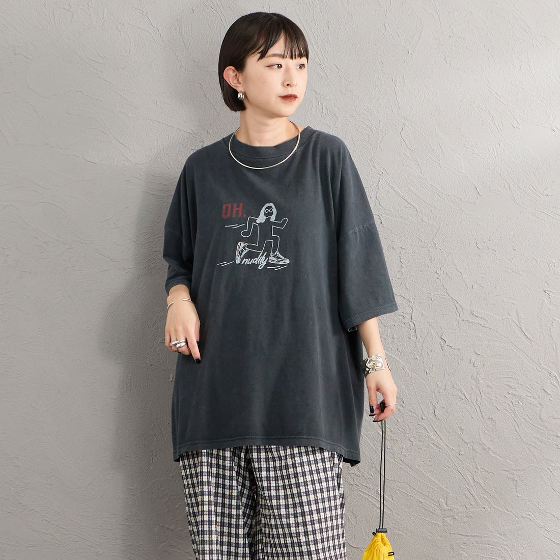 REMI RELIEF [レミレリーフ] 別注 SP加工ビッグプリントTシャツ OH. [RN30389143-JF] BLACK &&モデル身長：150cm 着用サイズ：F&&