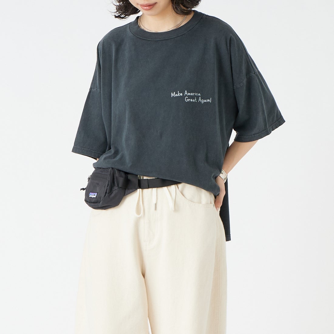 REMI RELIEF [レミレリーフ] 別注 SP加工ビッグプリントTシャツ RANDOM PRINT [RN30389197-JF] BLACK &&モデル身長：162cm 着用サイズ：F&&