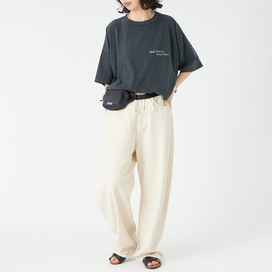 REMI RELIEF [レミレリーフ] 別注 SP加工ビッグプリントTシャツ RANDOM PRINT [RN30389197-JF] BLACK &&モデル身長：162cm 着用サイズ：F&&