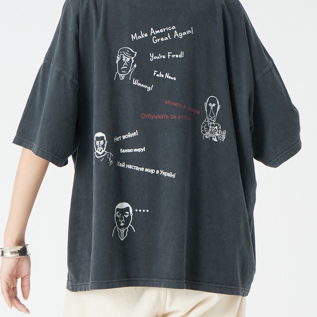 REMI RELIEF [レミレリーフ] 別注 SP加工ビッグプリントTシャツ RANDOM PRINT [RN30389197-JF] BLACK &&モデル身長：162cm 着用サイズ：F&&