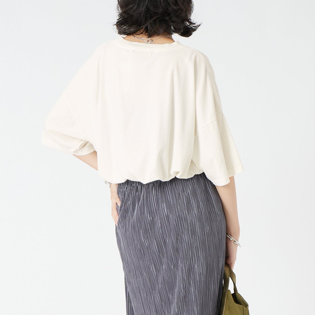 REMI RELIEF [レミレリーフ] 別注 SP加工ビッグプリントTシャツ FAST DAY [RN30389139-JF] OFF WHITE &&モデル身長：162cm 着用サイズ：F&&