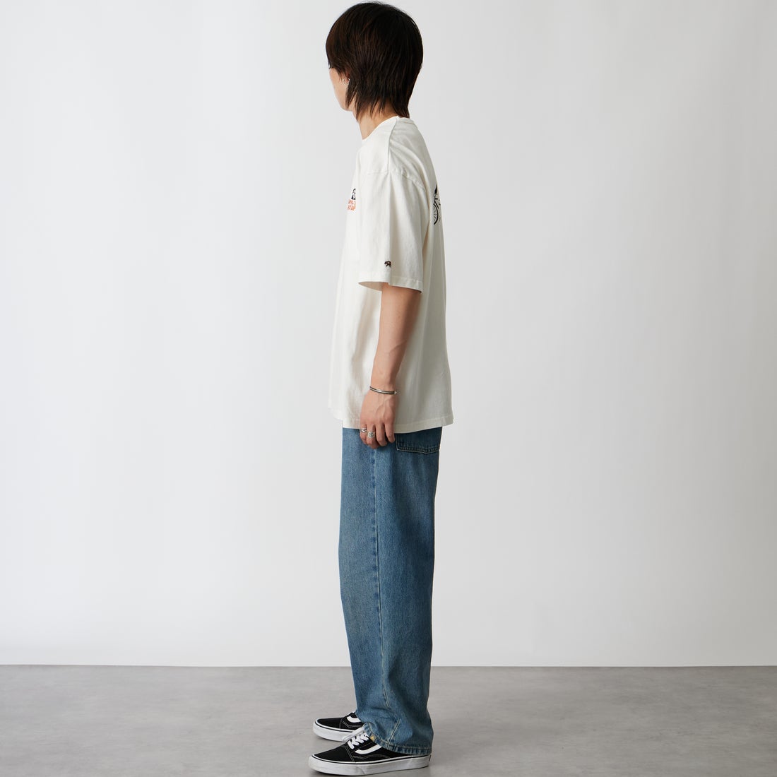 HELLO CALIF [ハローカリフ] 7.1oz天竺プリントTシャツ [HC-262-058] D OFF &&モデル身長：177cm 着用サイズ：L&&
