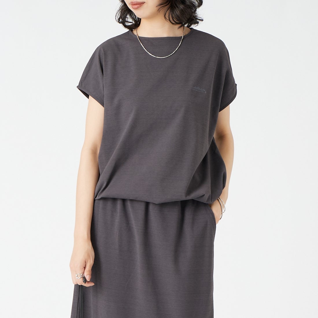 THOUSAND MILE [サウザンド マイル] ギャザーヘムTシャツ&スカートセット [TM261SD00632] 19 INK BLK &&モデル身長：162cm 着用サイズ：F&&