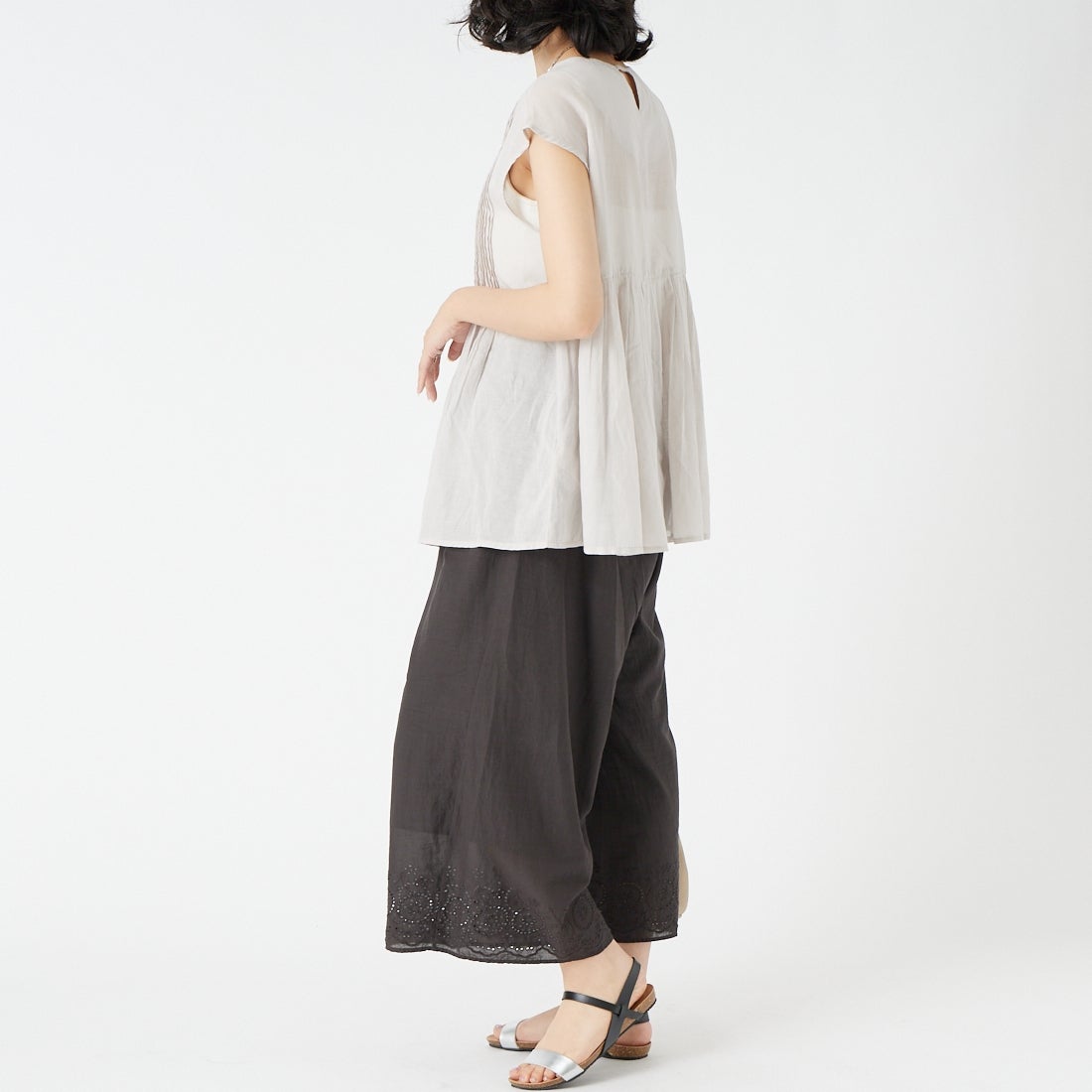 soil [ソイル] 80s コットンボイル カットワークレースイージーパンツ [INSL26345] 9900 BLACK &&モデル身長：162cm 着用サイズ：1&&