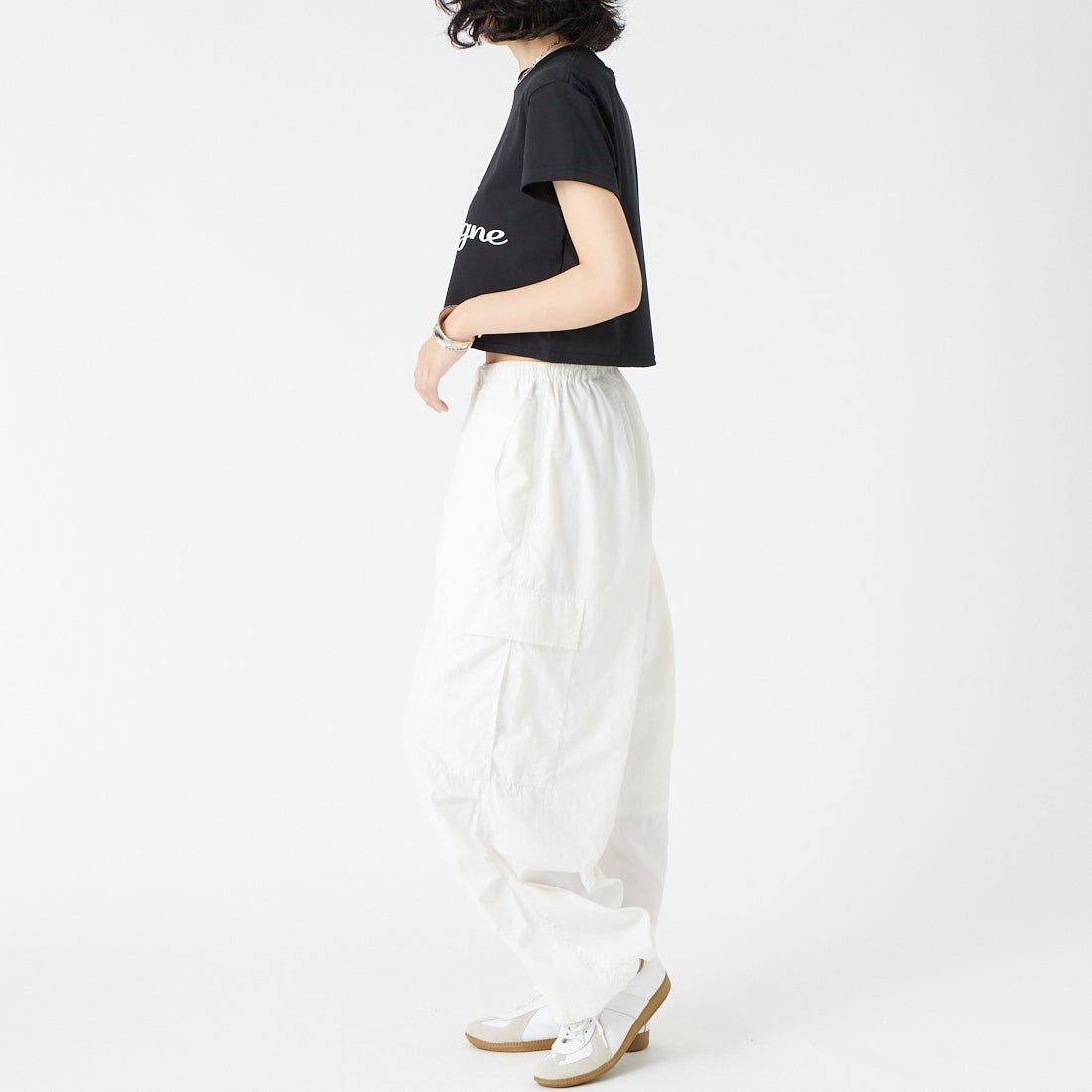 Vincent et Mireille [ヴァンソン エ ミレイユ] ショートスリーブプリントTシャツ [VM261CT00051] 09 BLACK &&モデル身長：162cm 着用サイズ：2&&