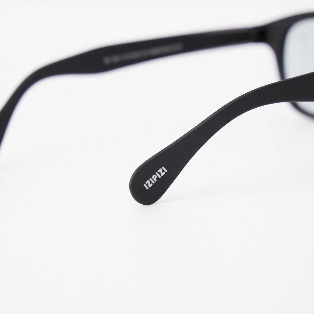 IZIPIZI [イジピジ] #C SUN LCサングラス [SUN-LC-C-BK-LGL] BLACK
