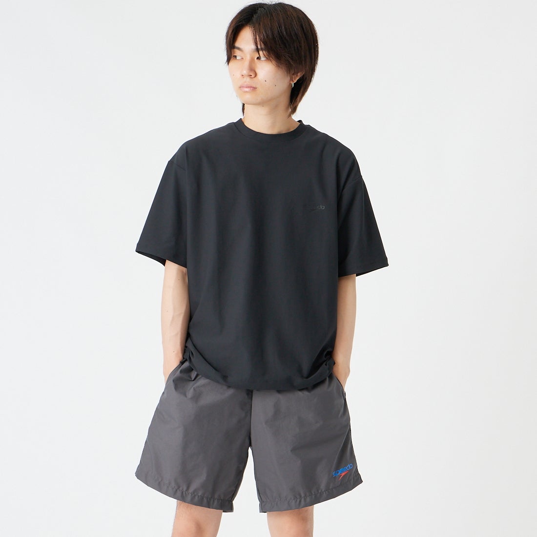 speedo [スピード] ステイフィットラッシュコードTシャツ [SF72332] K ﾌﾞﾗｯｸ &&モデル身長：177cm 着用サイズ：M&&