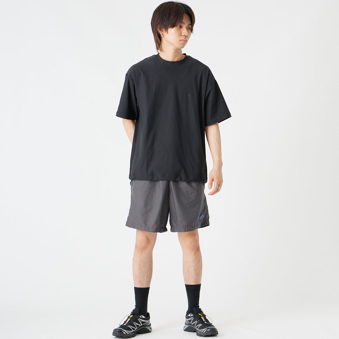 speedo [スピード] ステイフィットラッシュコードTシャツ [SF72332] K ﾌﾞﾗｯｸ &&モデル身長：177cm 着用サイズ：M&&