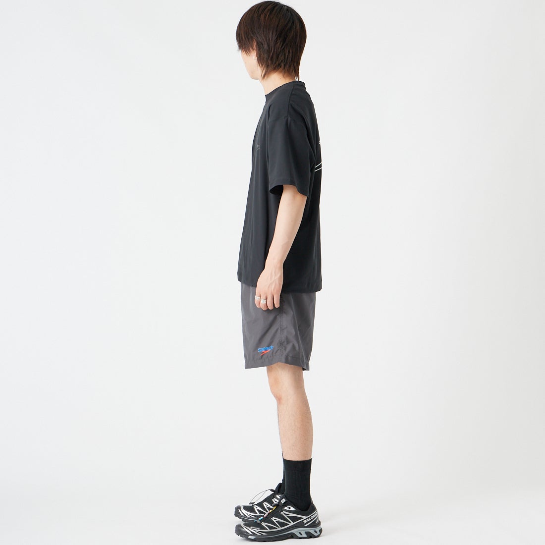 speedo [スピード] ステイフィットラッシュコードTシャツ [SF72332] K ﾌﾞﾗｯｸ &&モデル身長：177cm 着用サイズ：M&&