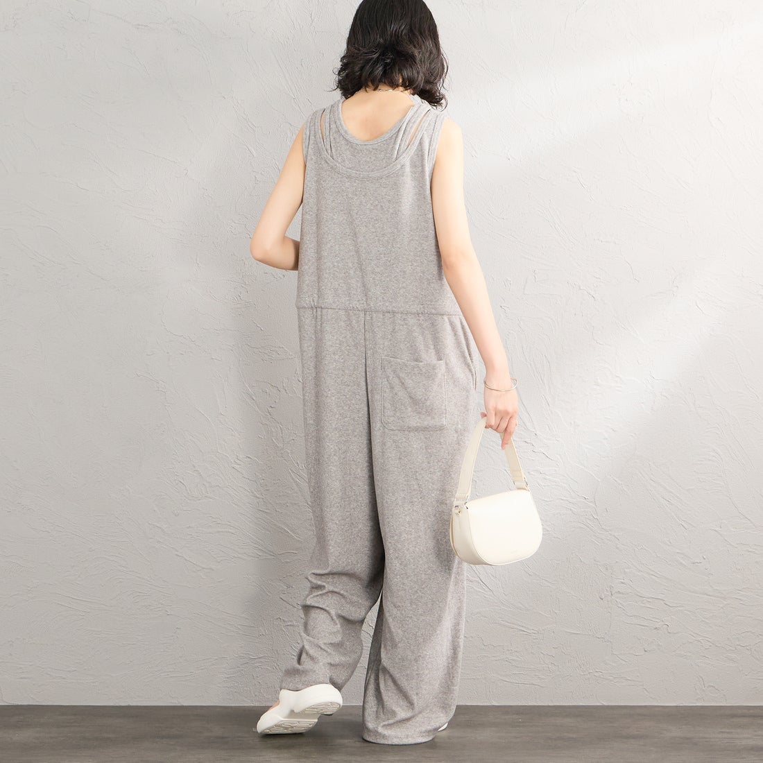 nenom [ネノム] レイヤード パイルロンパース [NE26322020] 07 GRAY &&モデル身長：162cm 着用サイズ：F&&