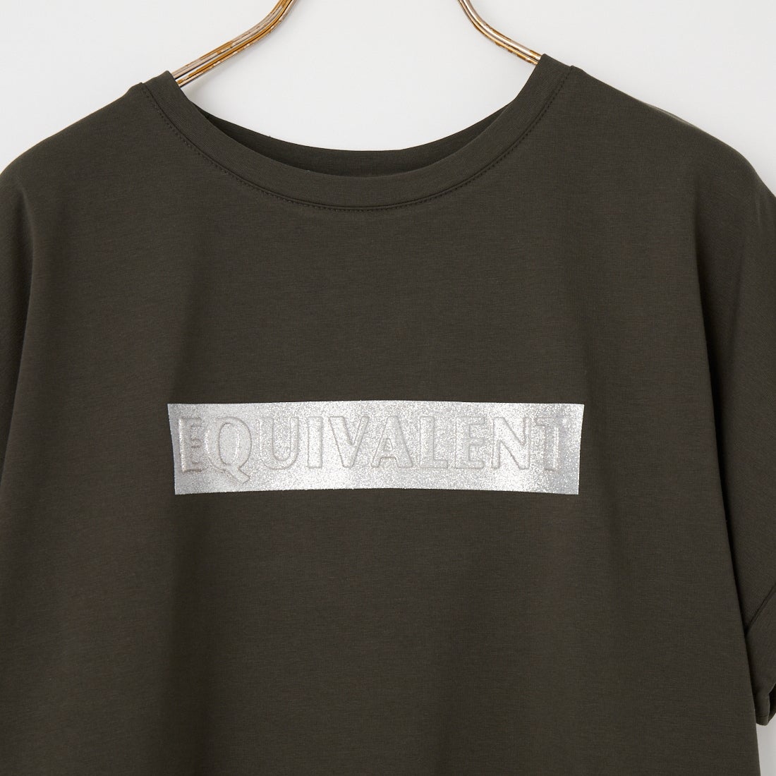Maison de L'allure [メゾン ドゥ ラリュール] エンボスラメロゴプリントTシャツ [M26322011] 08 CHARCOA