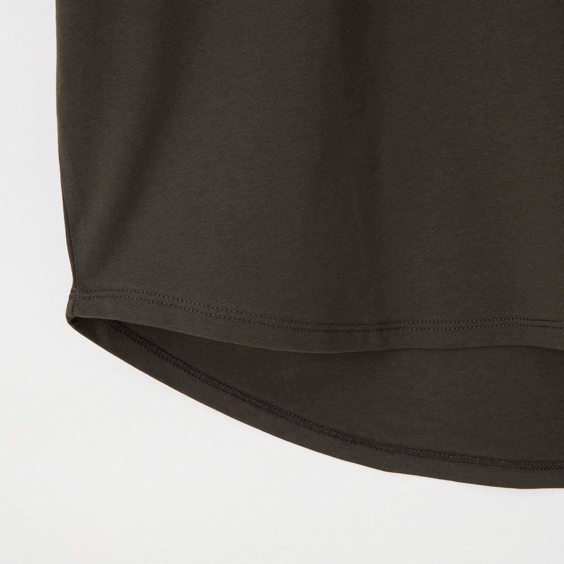 Maison de L'allure [メゾン ドゥ ラリュール] エンボスラメロゴプリントTシャツ [M26322011] 08 CHARCOA