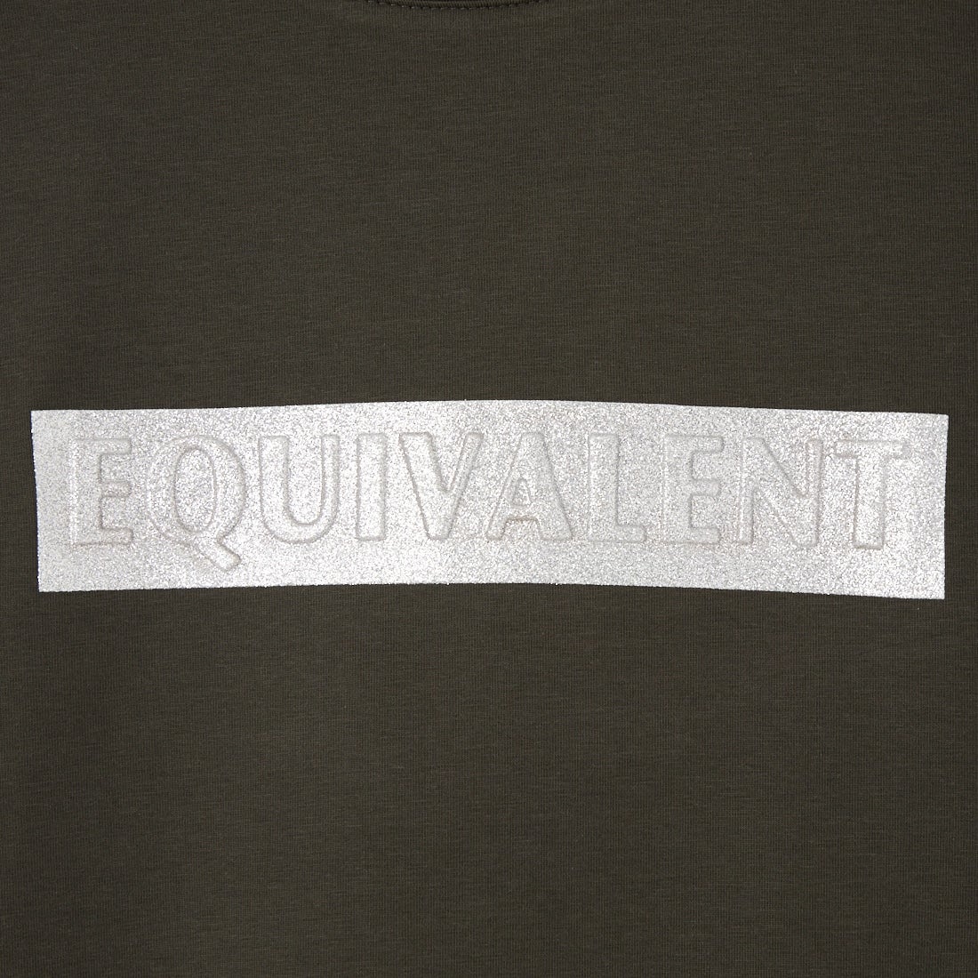 Maison de L'allure [メゾン ドゥ ラリュール] エンボスラメロゴプリントTシャツ [M26322011] 08 CHARCOA
