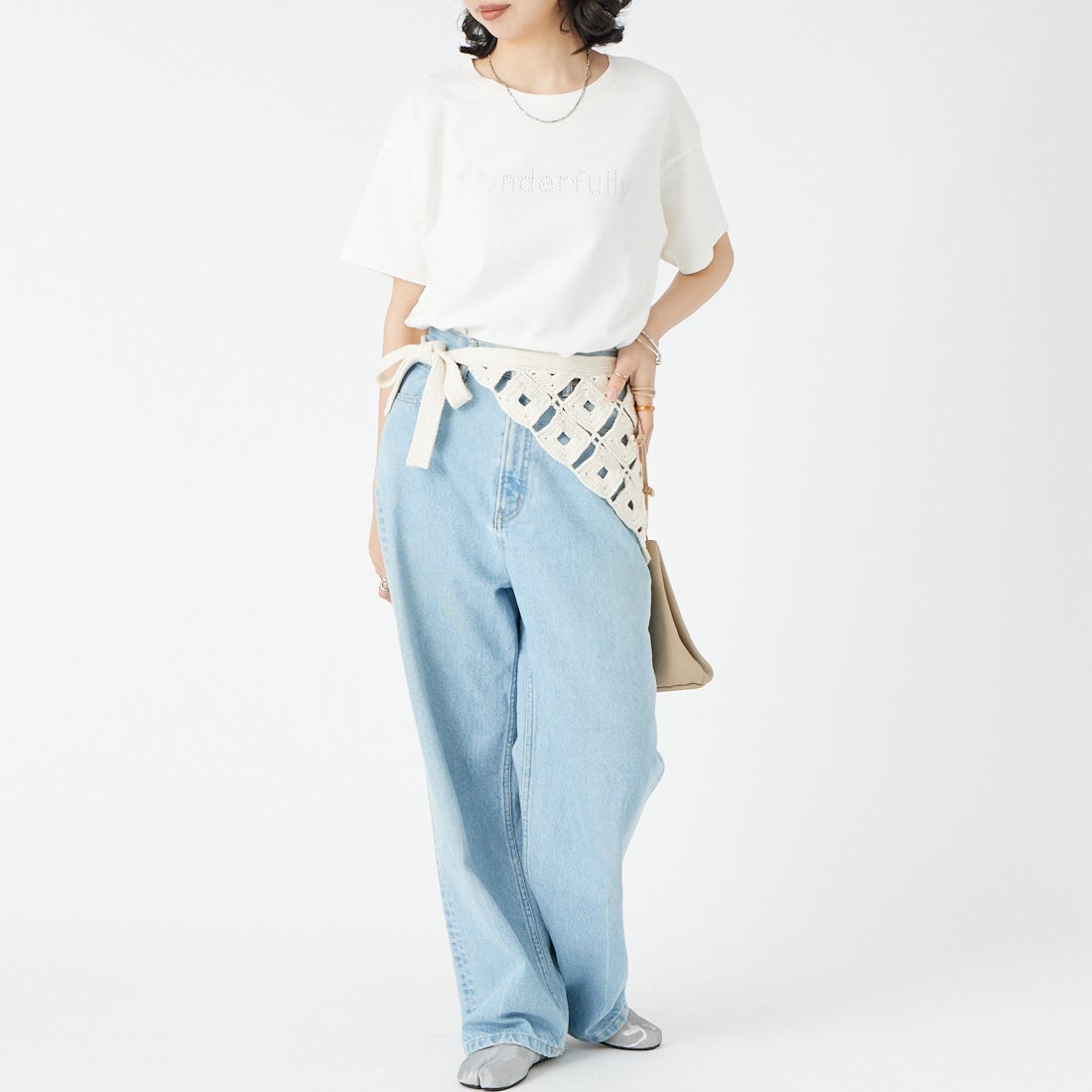 Maison de L'allure [メゾン ドゥ ラリュール] ピグメントホットフィットロゴTシャツ [M26322012] 02 OFF &&モデル身長：162cm 着用サイズ：F&&