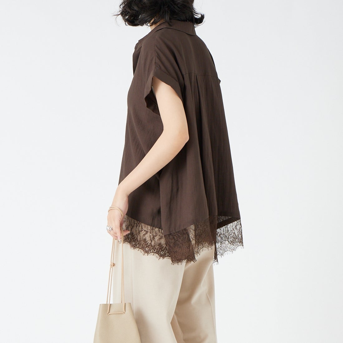Jf Ready Made [ジェイエフレディメイド] レーススキッパーシャツ [8569317-09] 63 ﾌﾞﾗｳﾝ &&モデル身長：162cm 着用サイズ：F&&