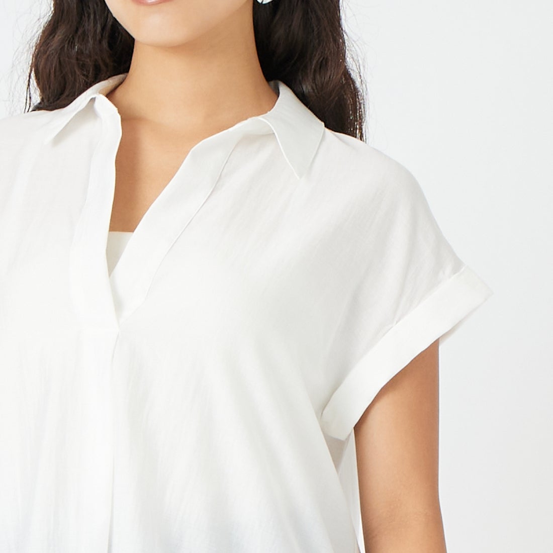Jf Ready Made [ジェイエフレディメイド] レーススキッパーシャツ [8569317-09] 02 ｵﾌ &&モデル身長：162cm 着用サイズ：F&&