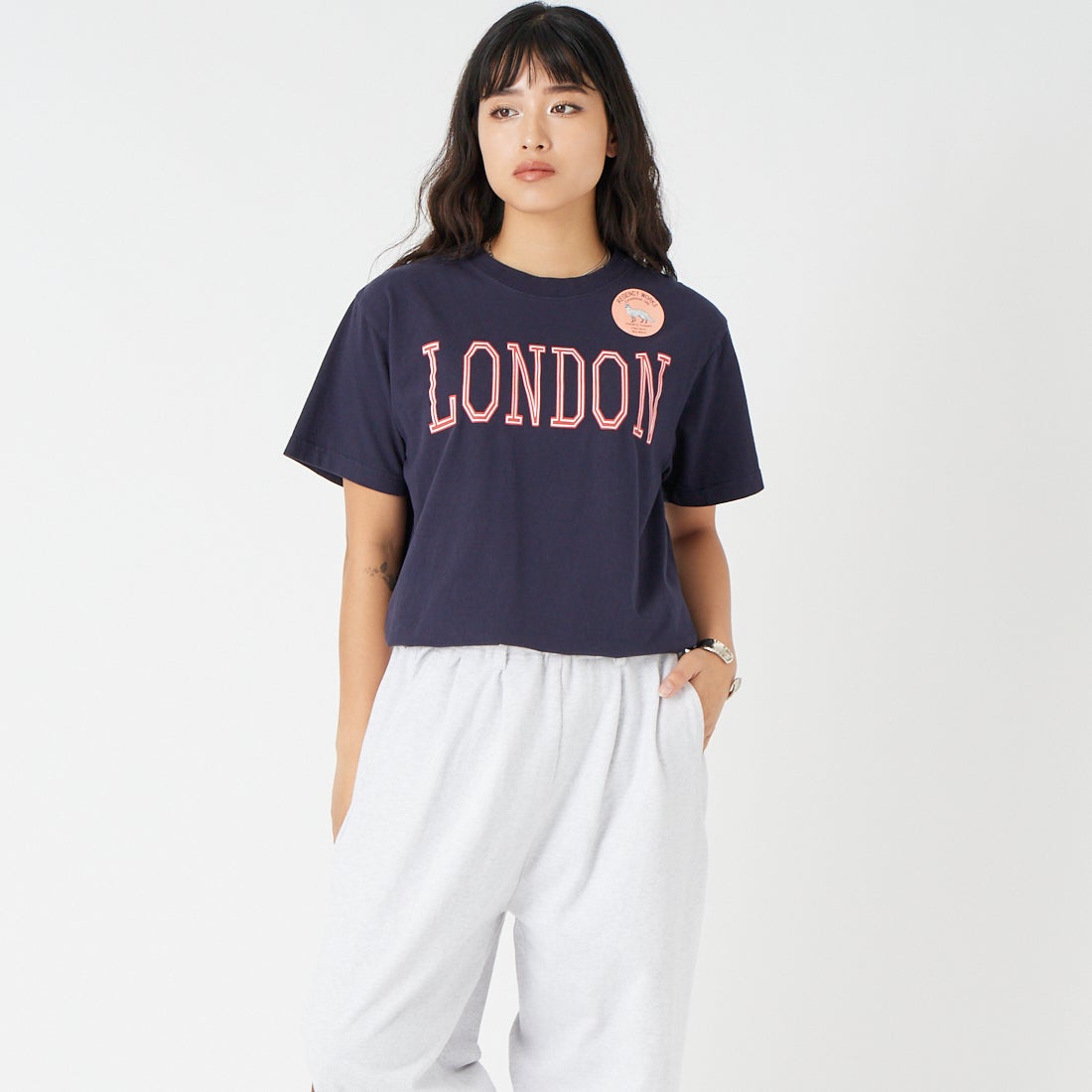 REGENCY WORKS [リージェンシーワークス] LONDON クルーネックTシャツ [500101C-5W] NVY/RED PT &&モデル身長：162cm 着用サイズ：M&&