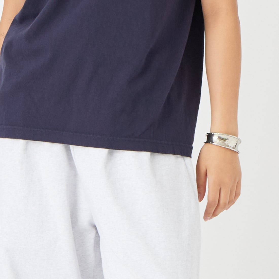 REGENCY WORKS [リージェンシーワークス] LONDON クルーネックTシャツ [500101C-5W] NVY/RED PT &&モデル身長：162cm 着用サイズ：M&&