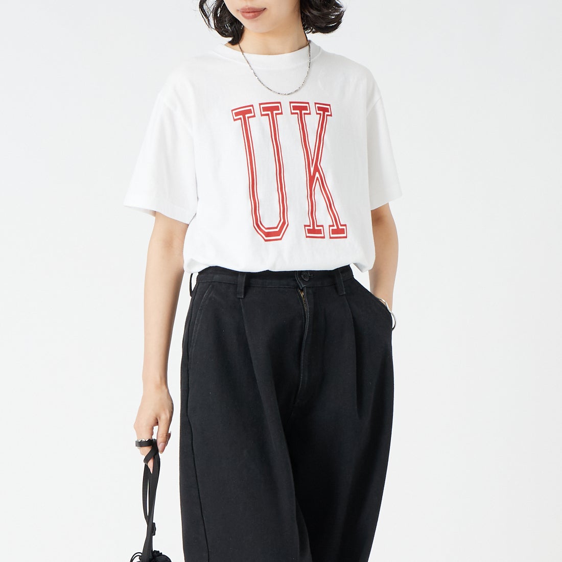 REGENCY WORKS [リージェンシーワークス] UK クルーネックTシャツ [500101C-6W] WHT/RED PT &&モデル身長：162cm 着用サイズ：M&&