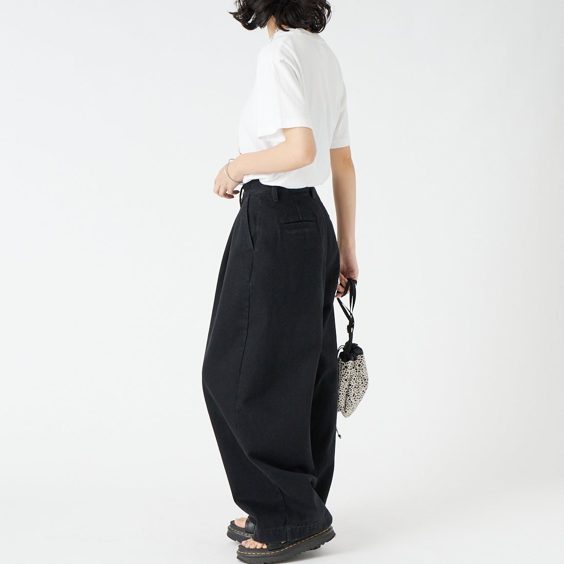 REGENCY WORKS [リージェンシーワークス] UK クルーネックTシャツ [500101C-6W] WHT/RED PT &&モデル身長：162cm 着用サイズ：M&&