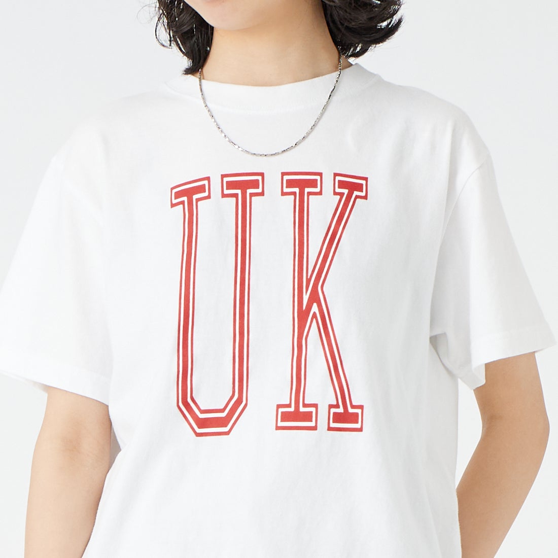 REGENCY WORKS [リージェンシーワークス] UK クルーネックTシャツ [500101C-6W] WHT/RED PT &&モデル身長：162cm 着用サイズ：M&&