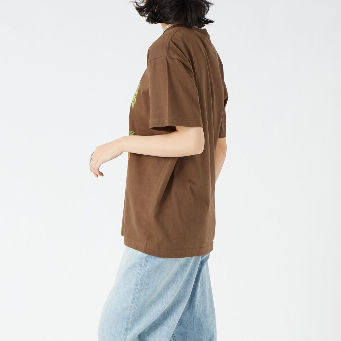 REGENCY WORKS [リージェンシーワークス] FRUIT クルーネックTシャツ [500101F-1] DARK BROWN &&モデル身長：162cm 着用サイズ：M&&