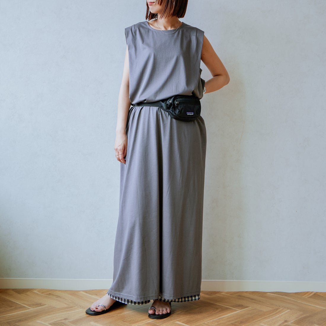 NICOLAS LAINAS [ニコラス ライナス] トングフラットサンダル [C13LT] SILVER/BLK