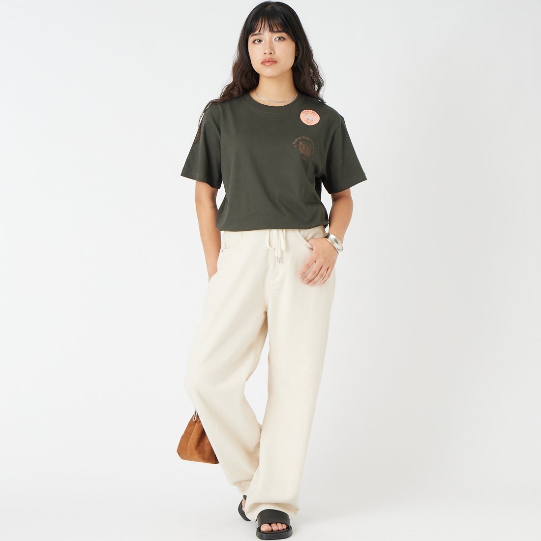 REGENCY WORKS [リージェンシーワークス] GALETTE クルーネックTシャツ [500101M-2] SUMI/BR PT &&モデル身長：162cm 着用サイズ：M&&